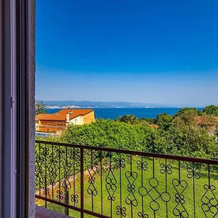 Roza, Sea View, Free Parking Apartment
