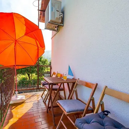 Apartment Roza, Sea View, Free Parking *