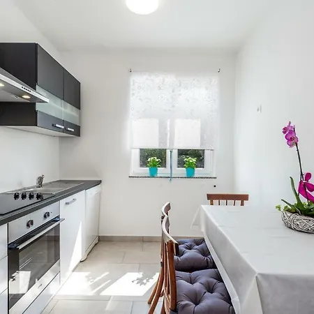 Roza, Sea View, Free Parking 아파트