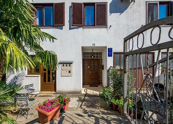 Roza, Sea View, Free Parking * Ičići